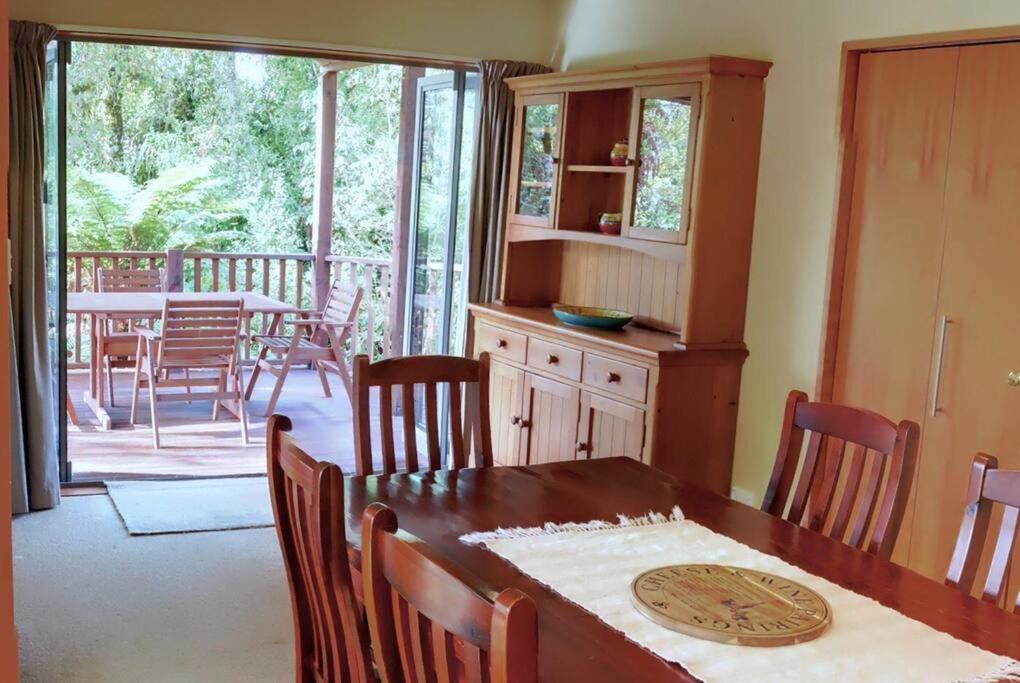 The Ferns Hideaway Villa Franz Josef Luaran gambar